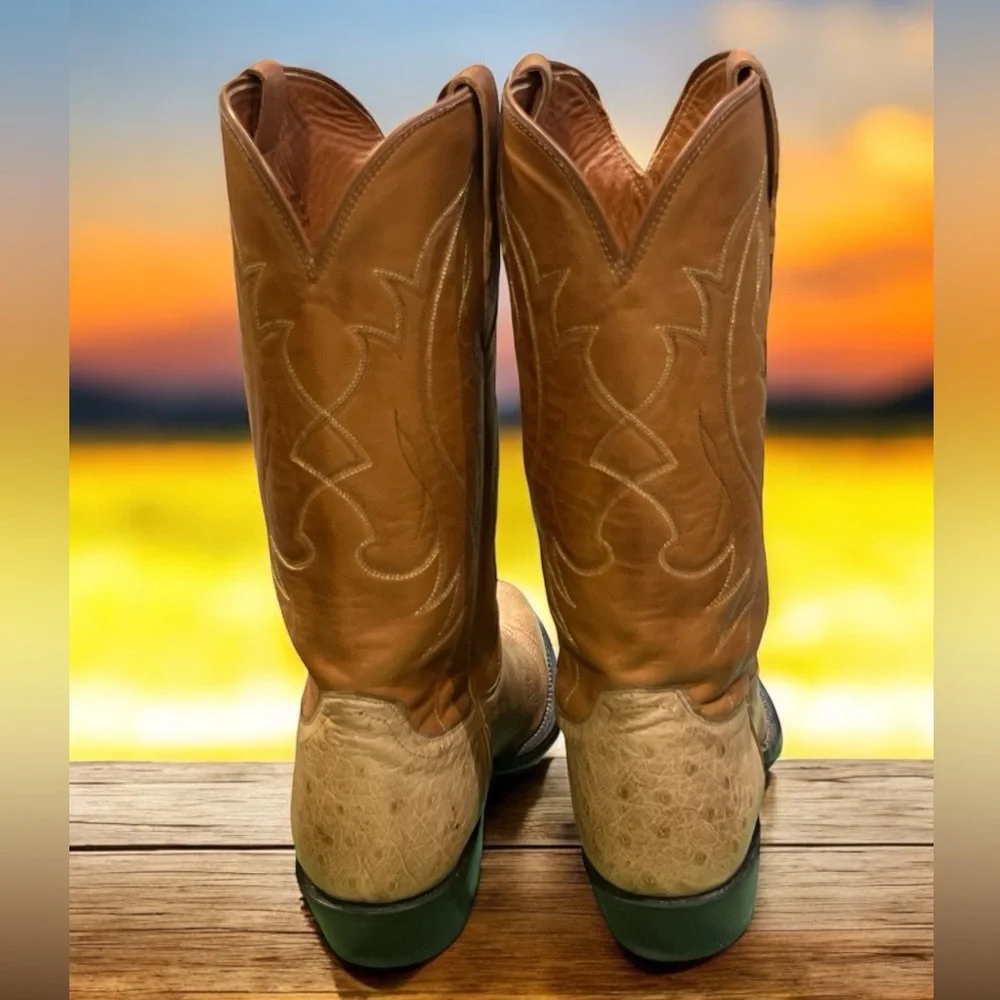 Lucchese 4035 tan smooth Ostrich Cowboy Boots Size 9.5D. - Picture 4 of 9